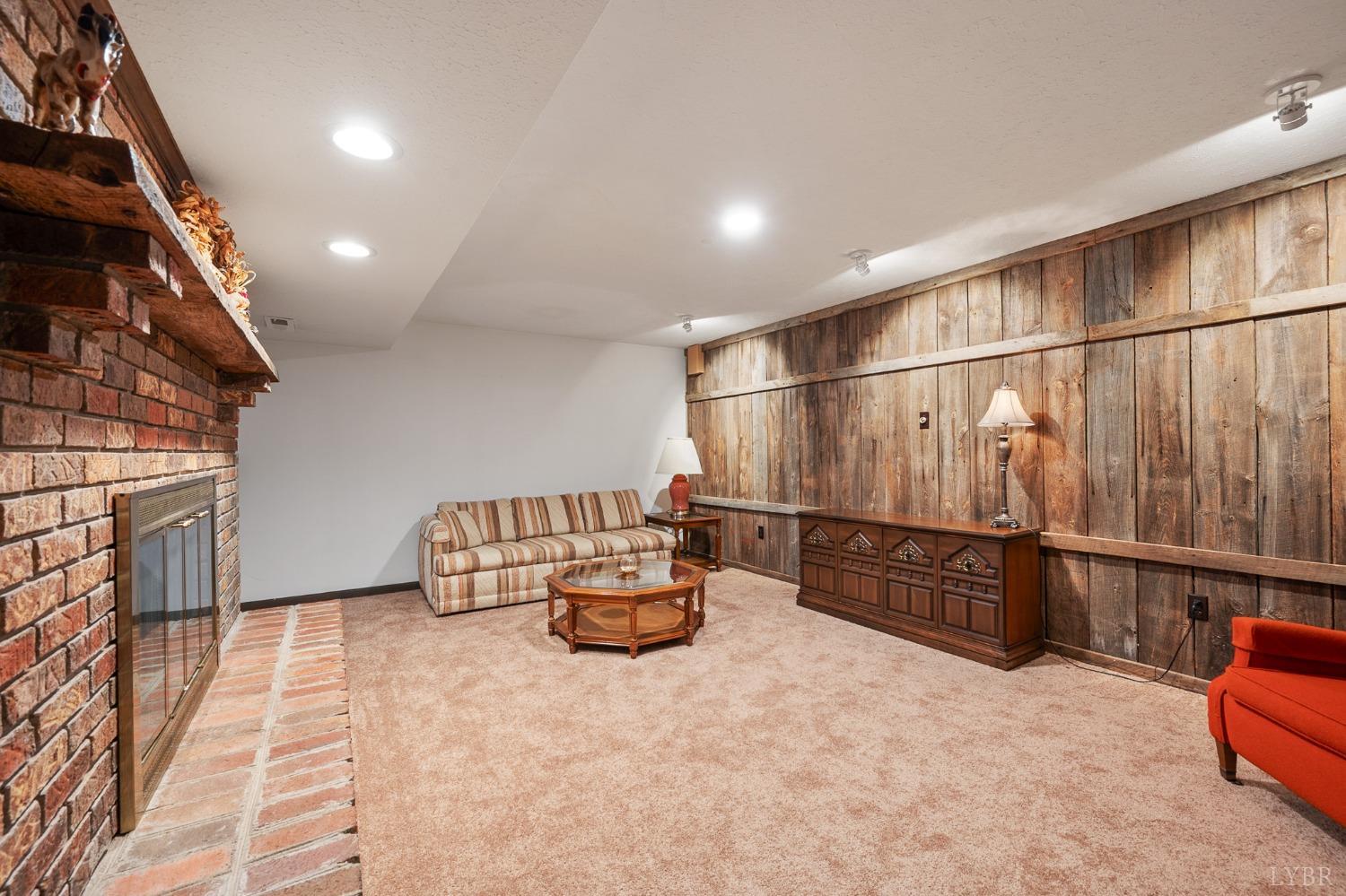 107 Hitching Post Lane