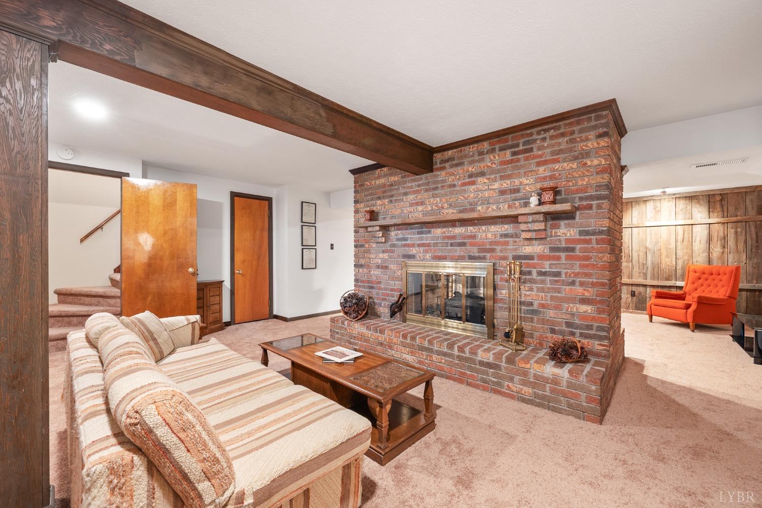 107 Hitching Post Lane