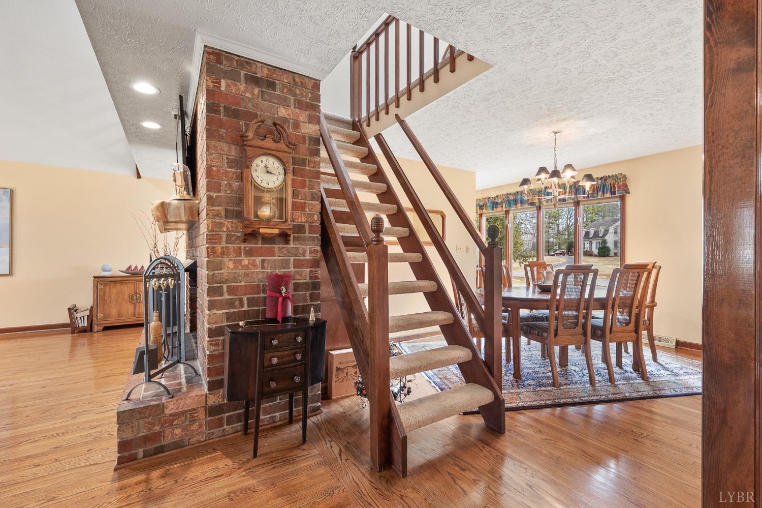 107 Hitching Post Lane