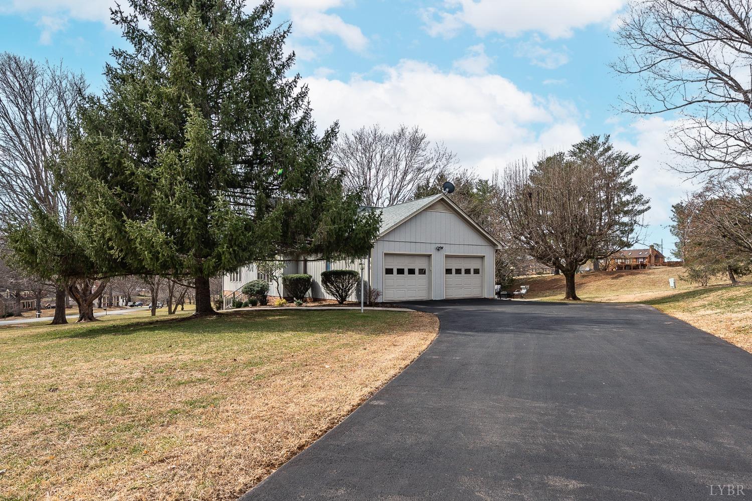 107 Hitching Post Lane