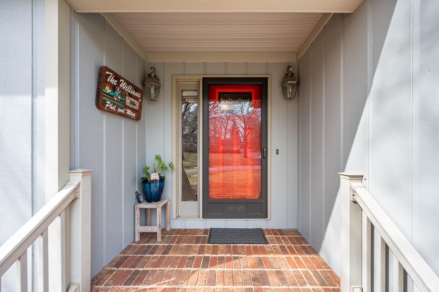 107 Hitching Post Lane
