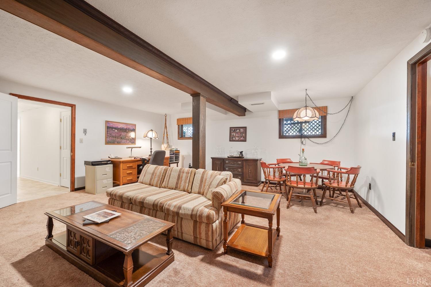 107 Hitching Post Lane