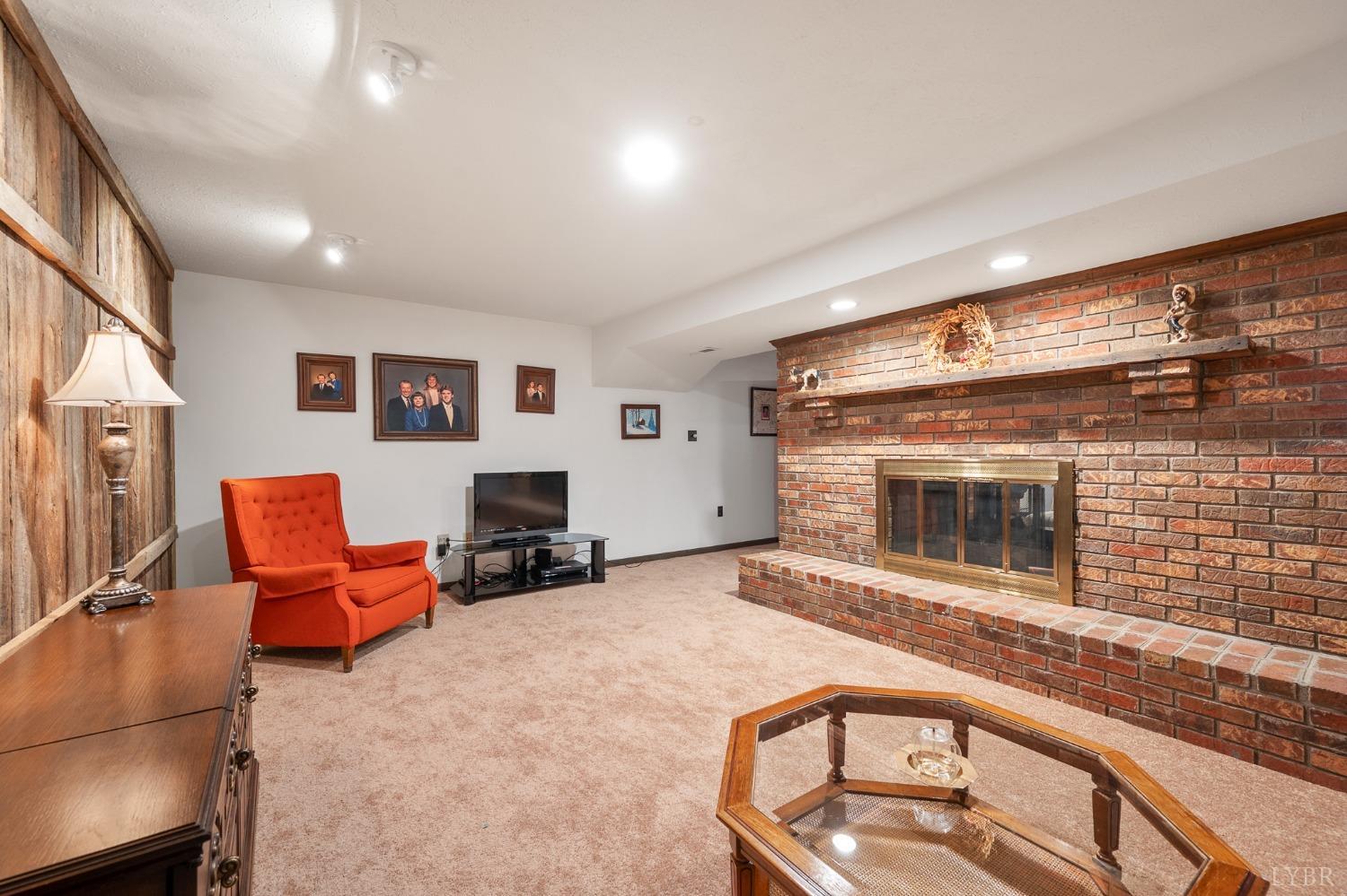 107 Hitching Post Lane