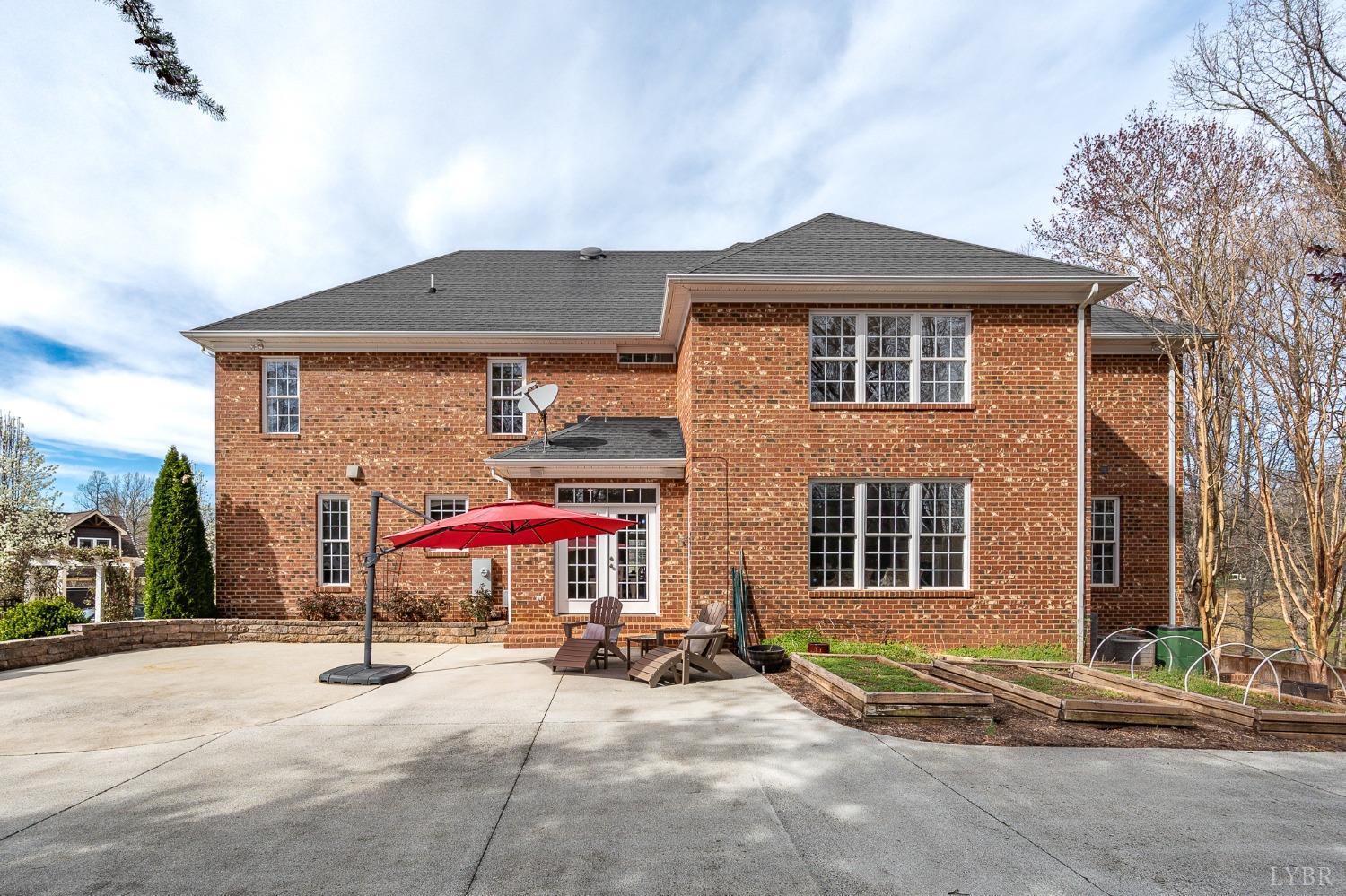 1108 Half Moon Court