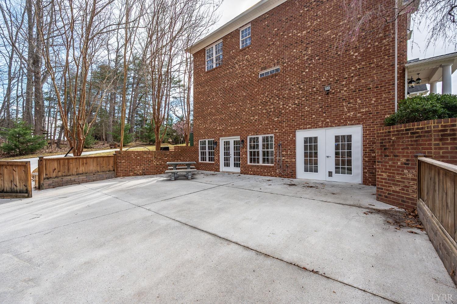 1108 Half Moon Court