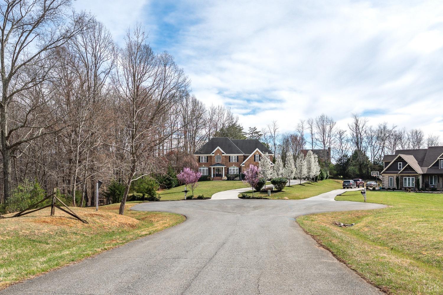 1108 Half Moon Court