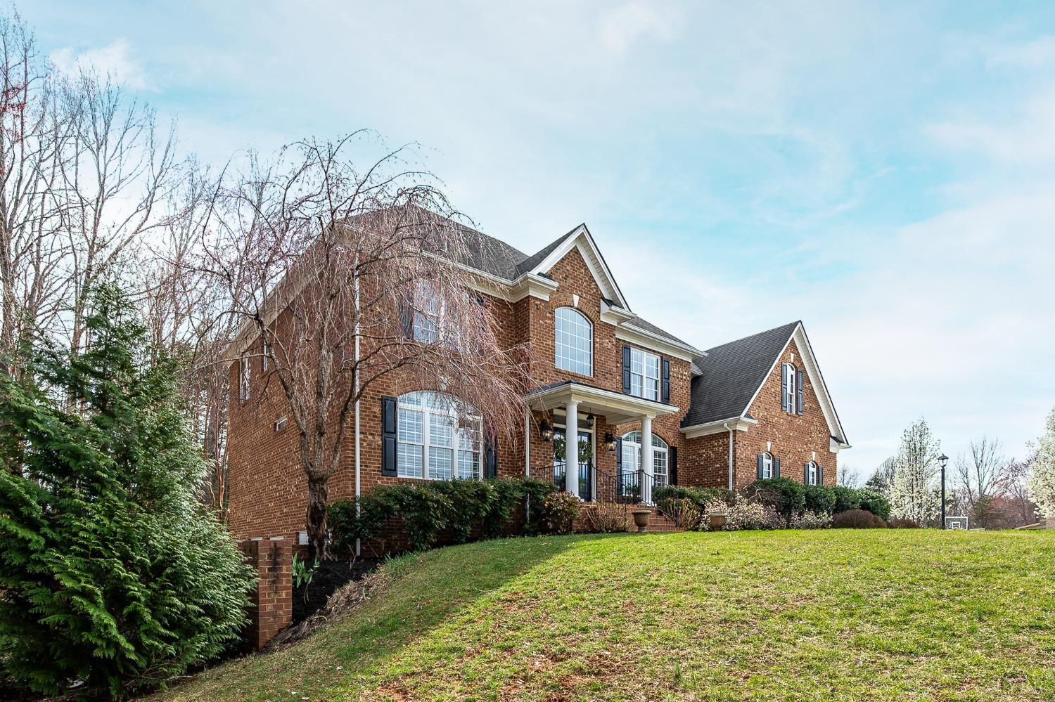 1108 Half Moon Court