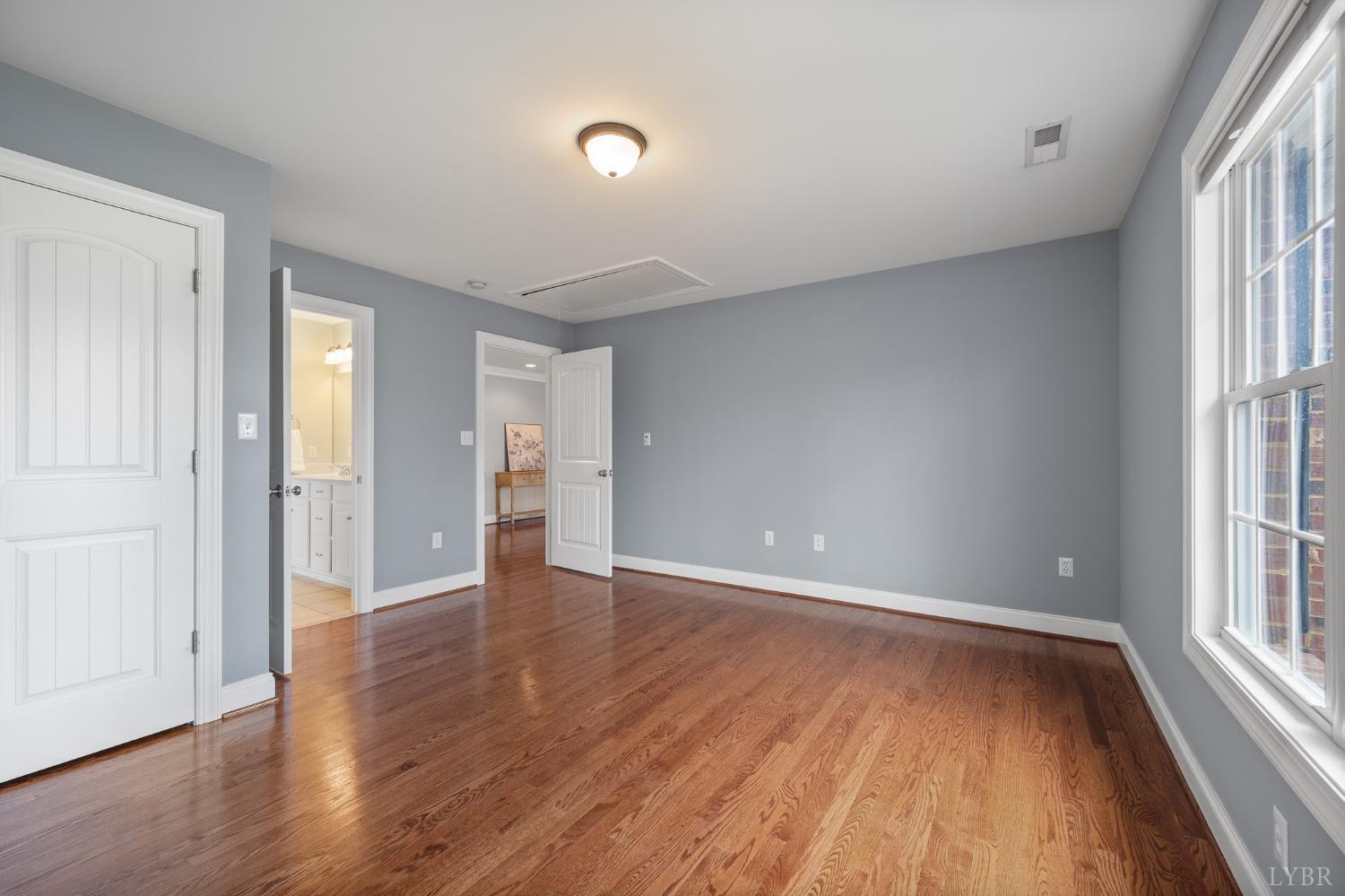 1108 Half Moon Court