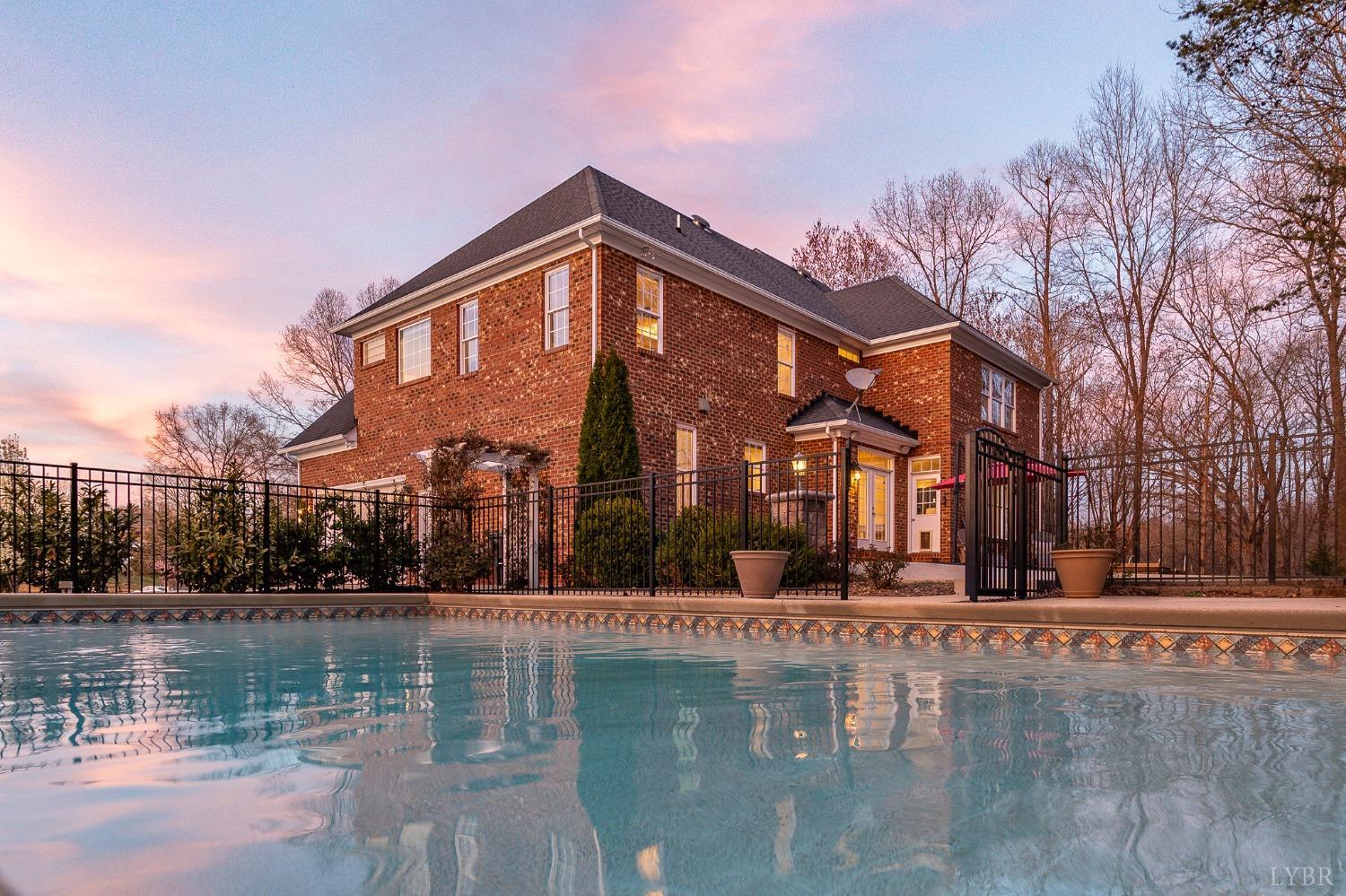 1108 Half Moon Court