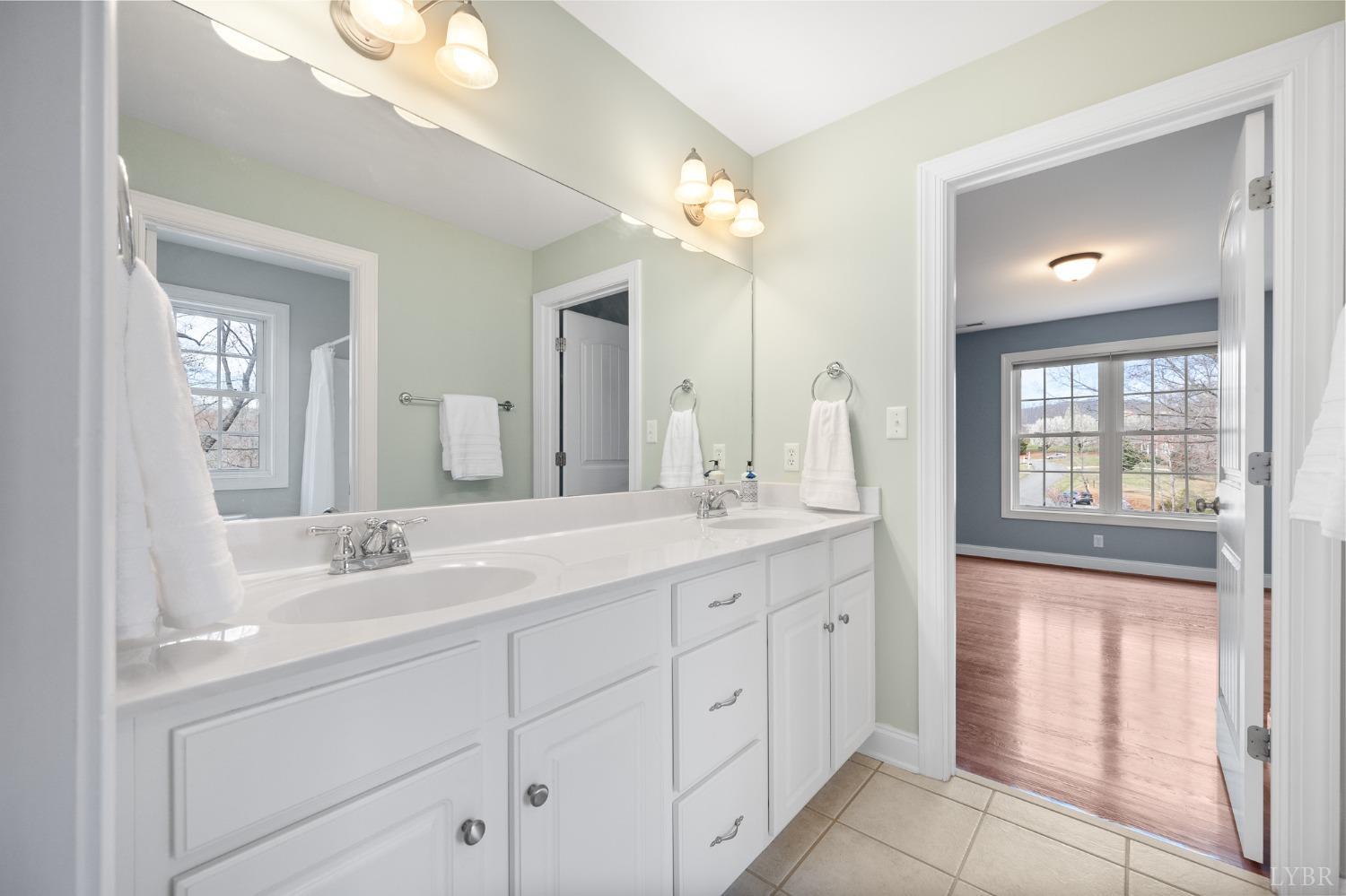 1108 Half Moon Court