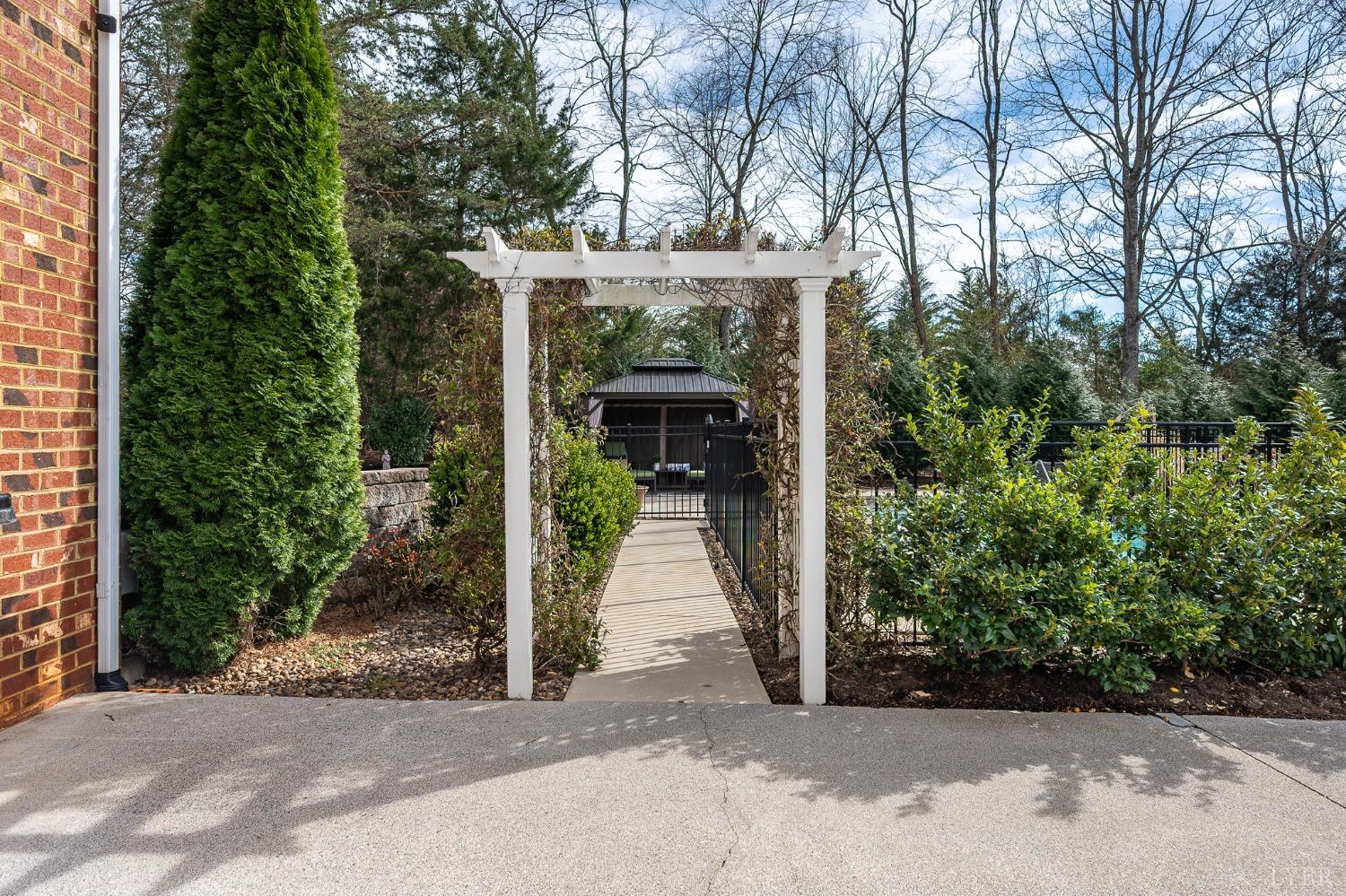 1108 Half Moon Court