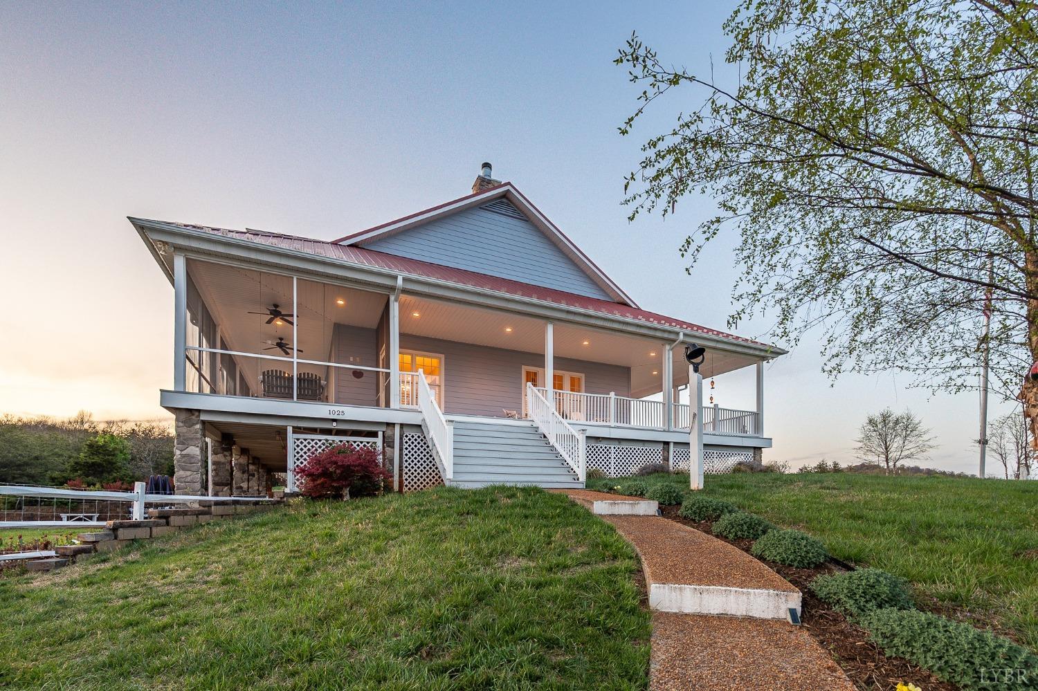 1025 Five Forks Road