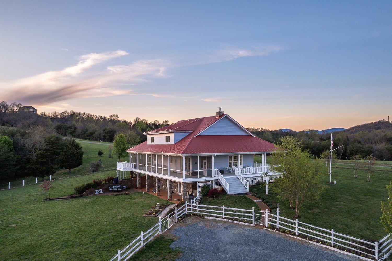 1025 Five Forks Road