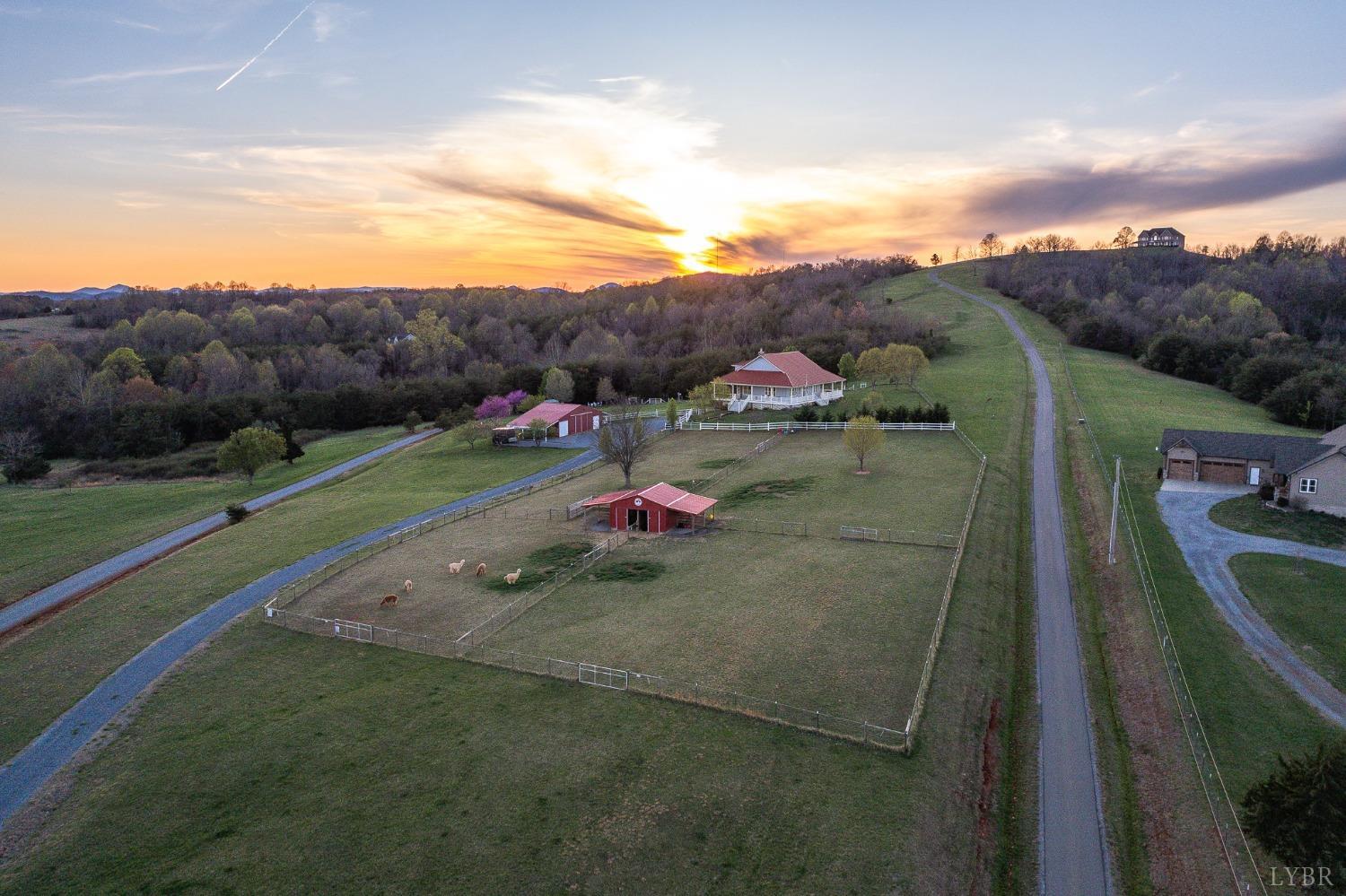 1025 Five Forks Road