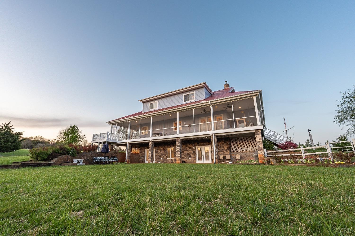 1025 Five Forks Road