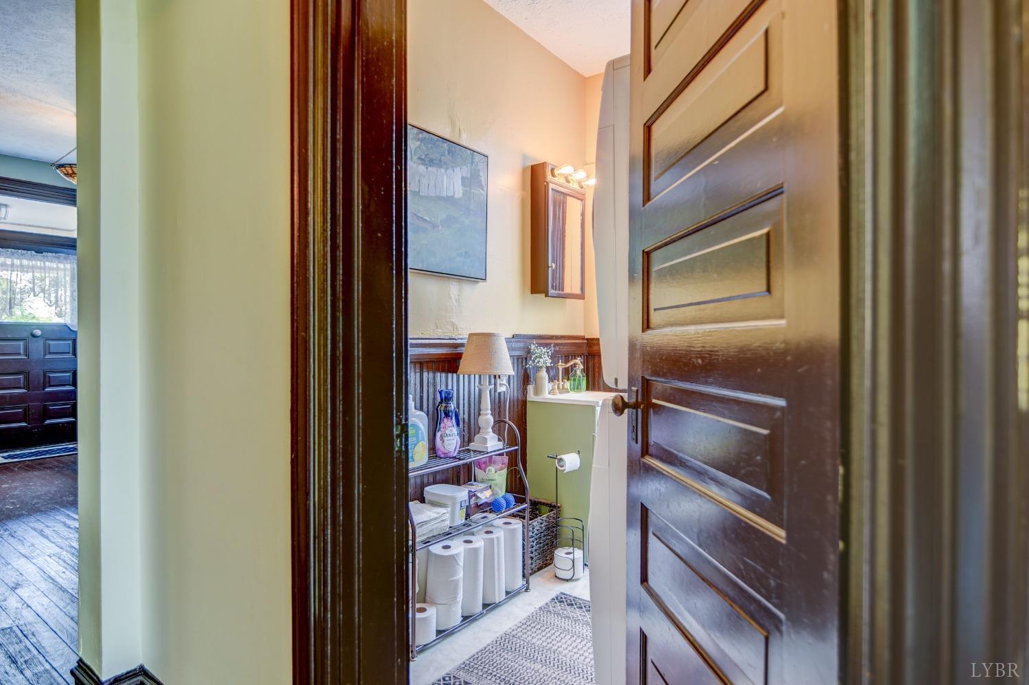 1011 16th Street