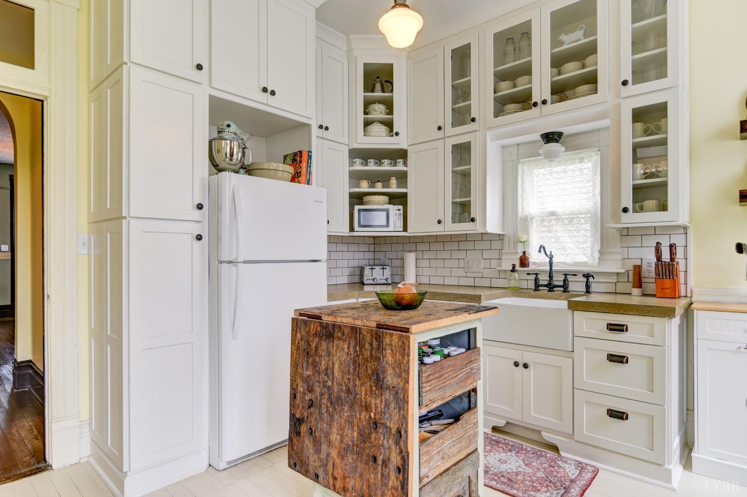 1011 16th Street