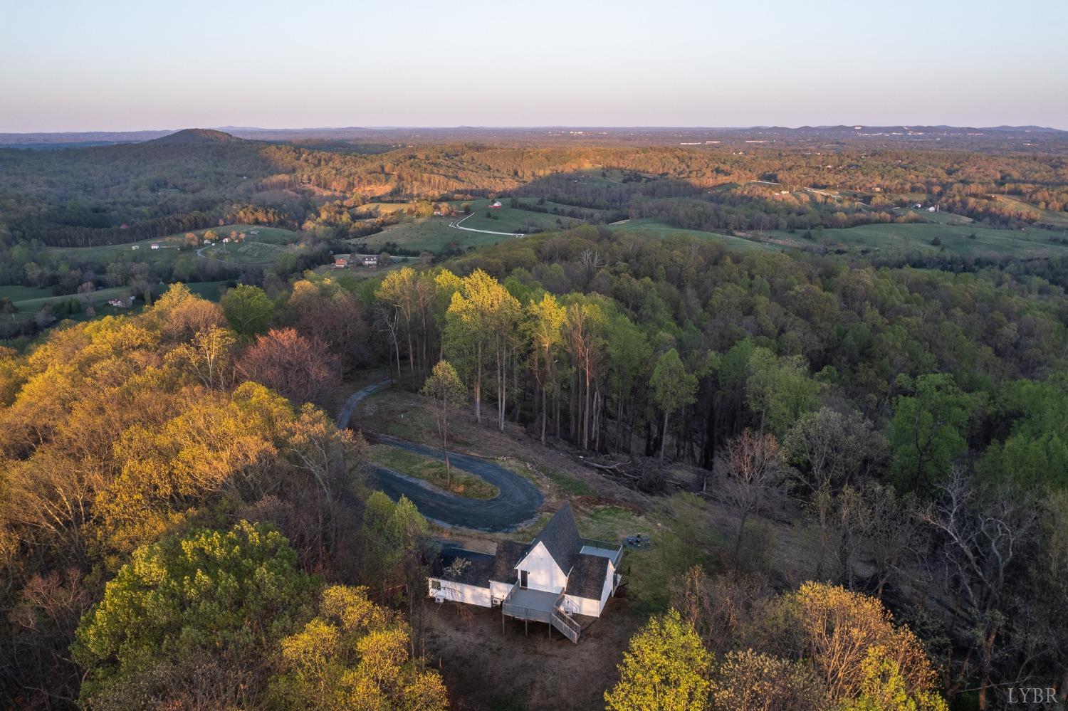 1520 Grassy Mountain Lane