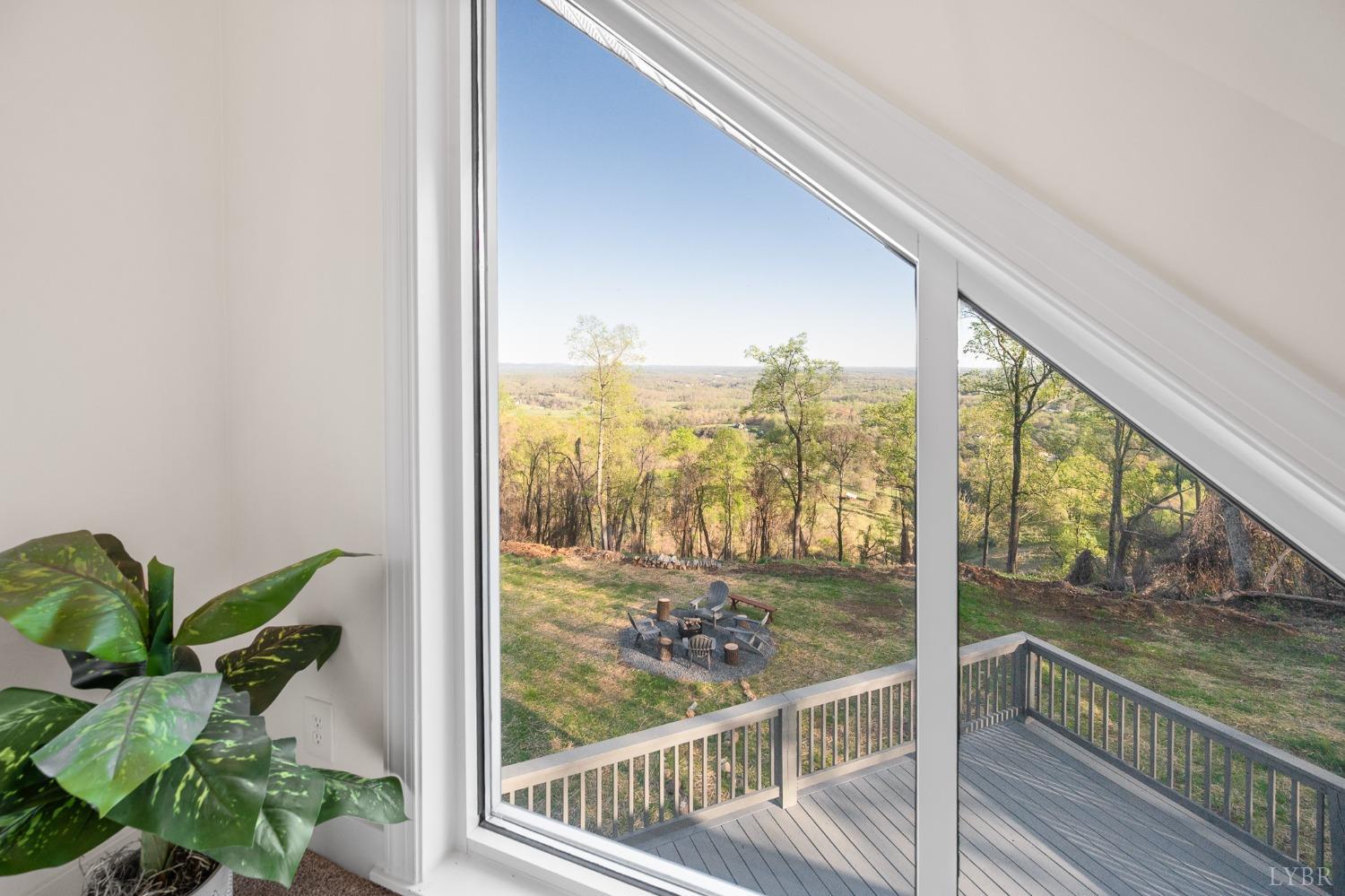 1520 Grassy Mountain Lane