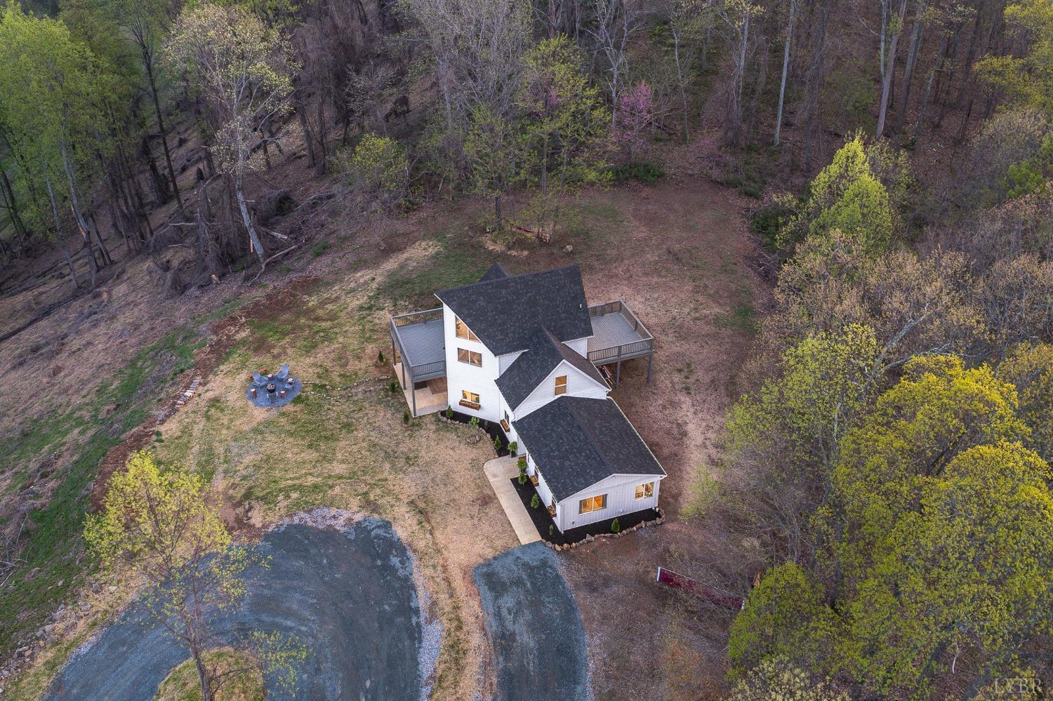 1520 Grassy Mountain Lane