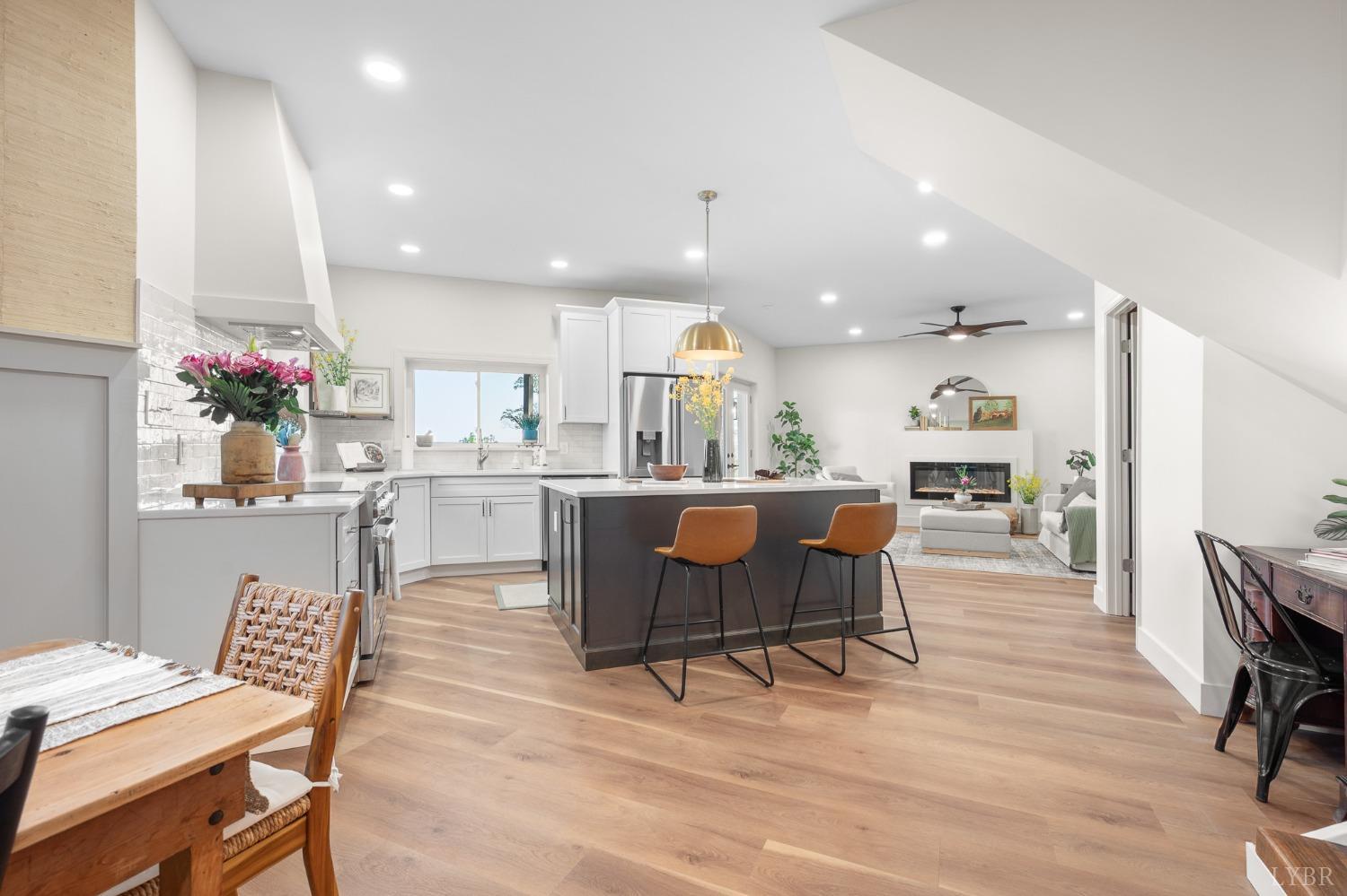 1520 Grassy Mountain Lane