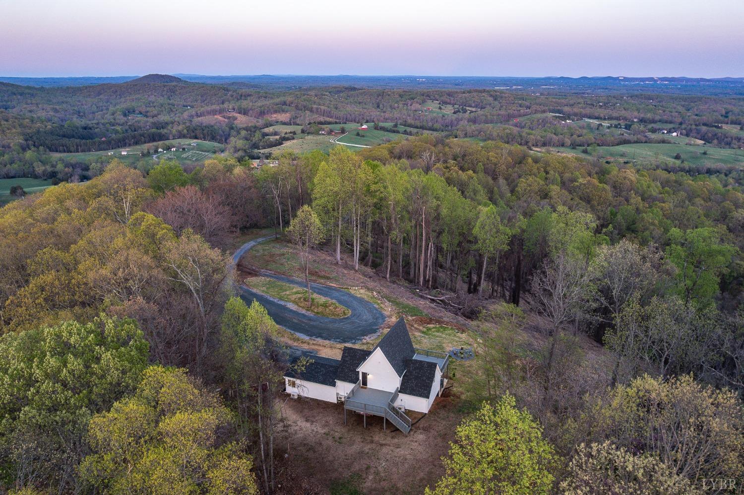 1520 Grassy Mountain Lane