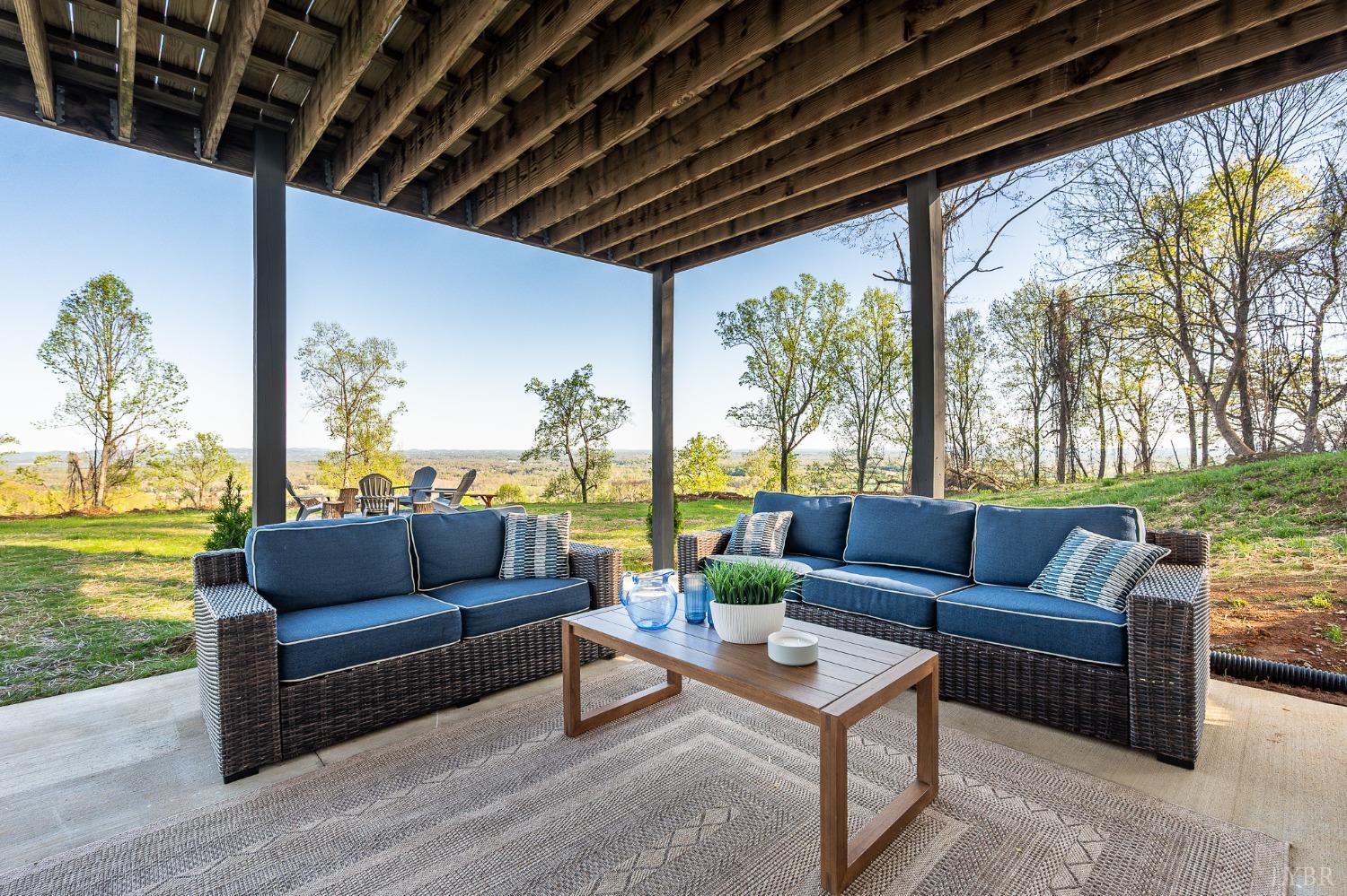 1520 Grassy Mountain Lane