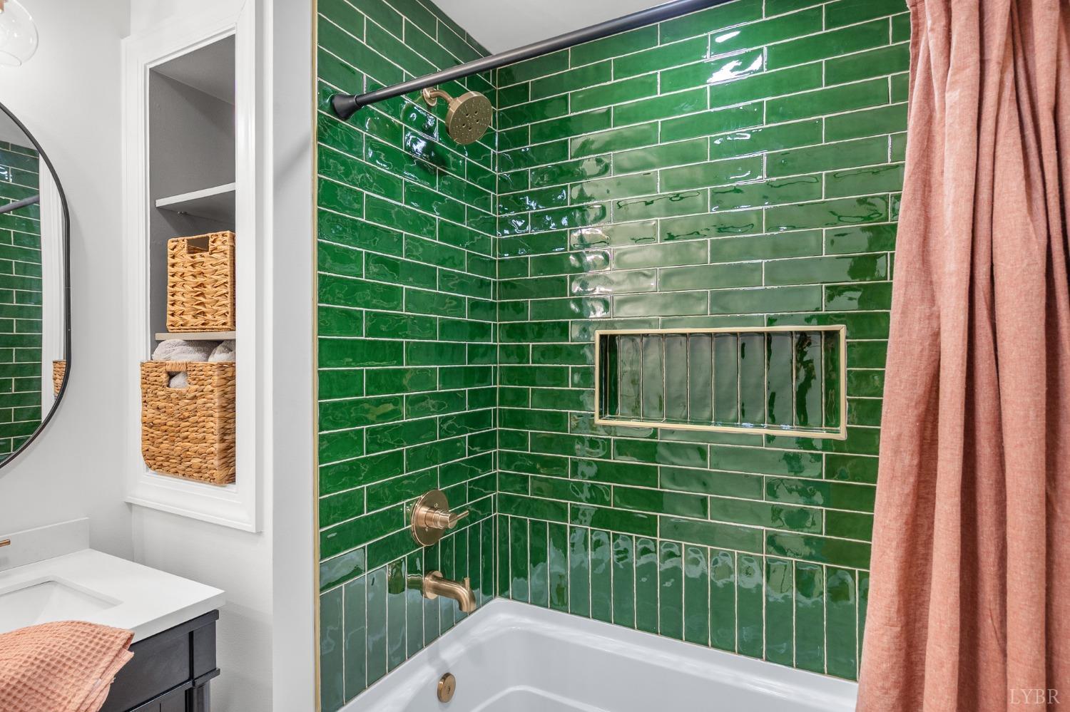 1520 Grassy Mountain Lane