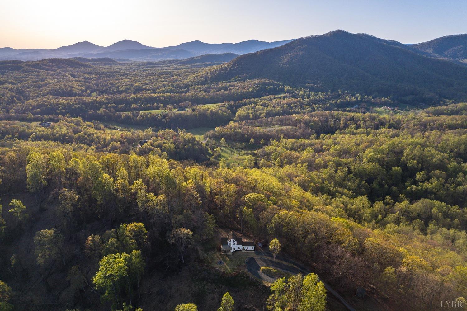 1520 Grassy Mountain Lane