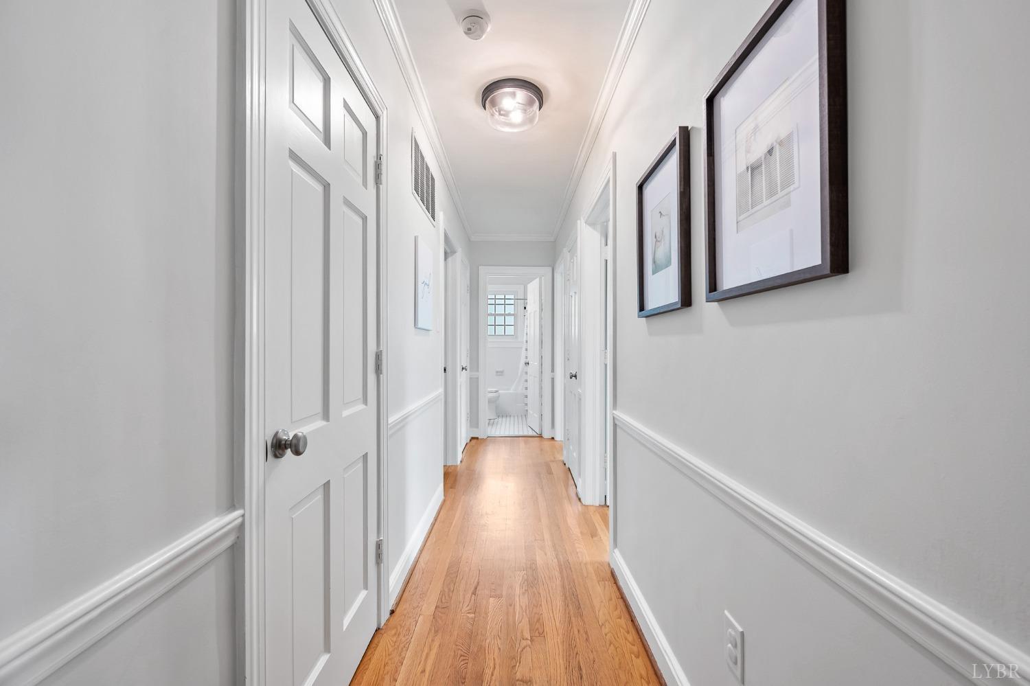 3760 Woodside Avenue