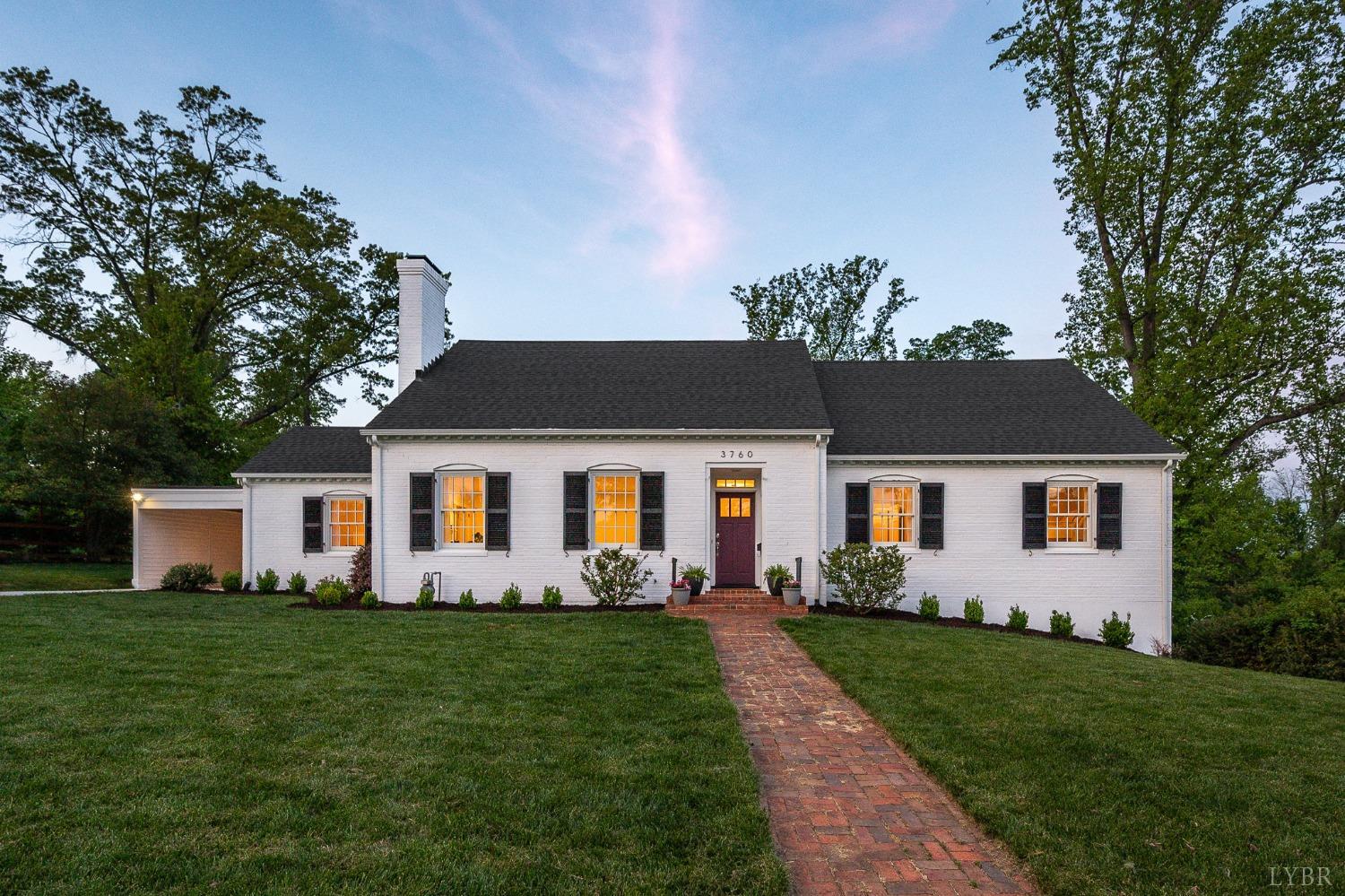 3760 Woodside Avenue