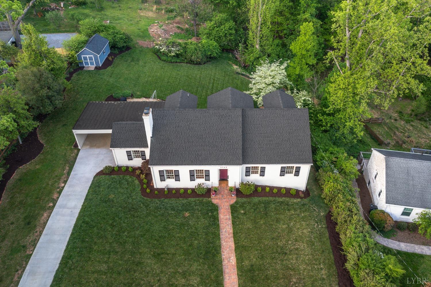 3760 Woodside Avenue