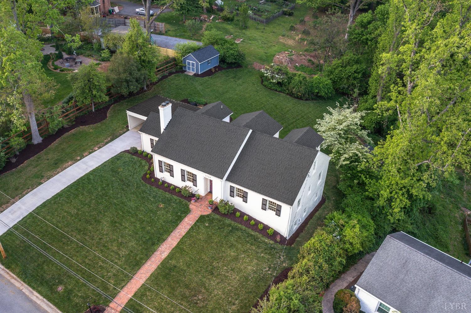 3760 Woodside Avenue