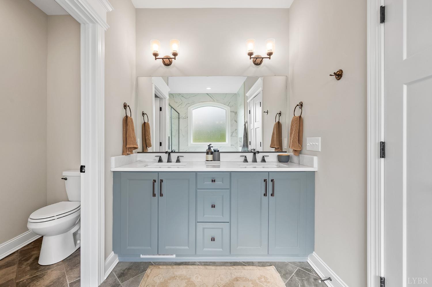 1836 Lake Manor Drive