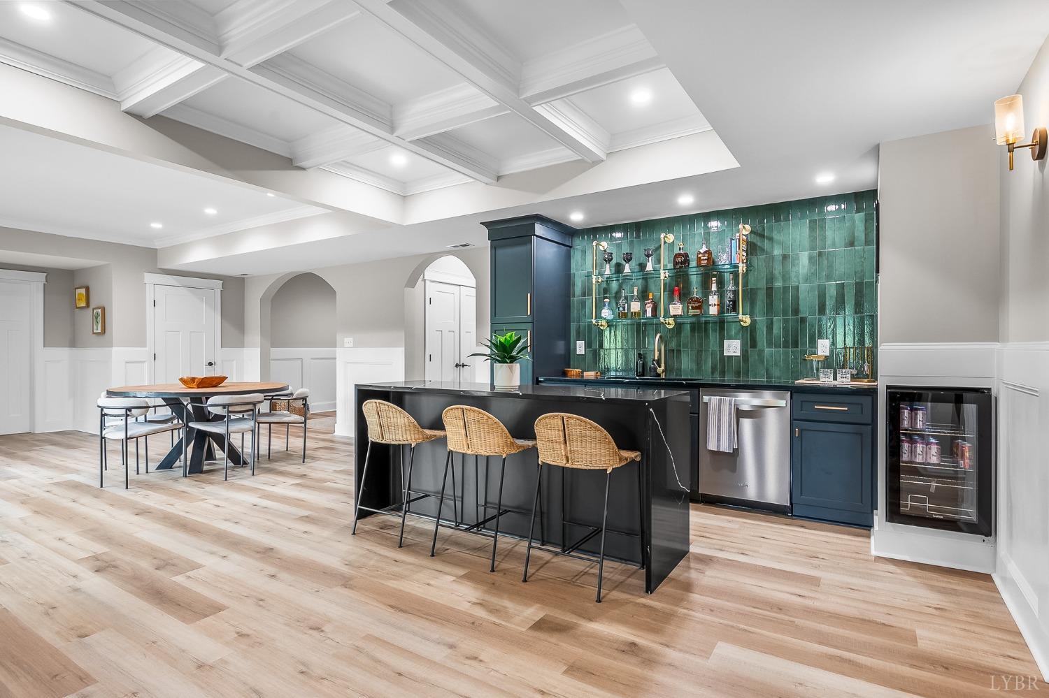 1836 Lake Manor Drive