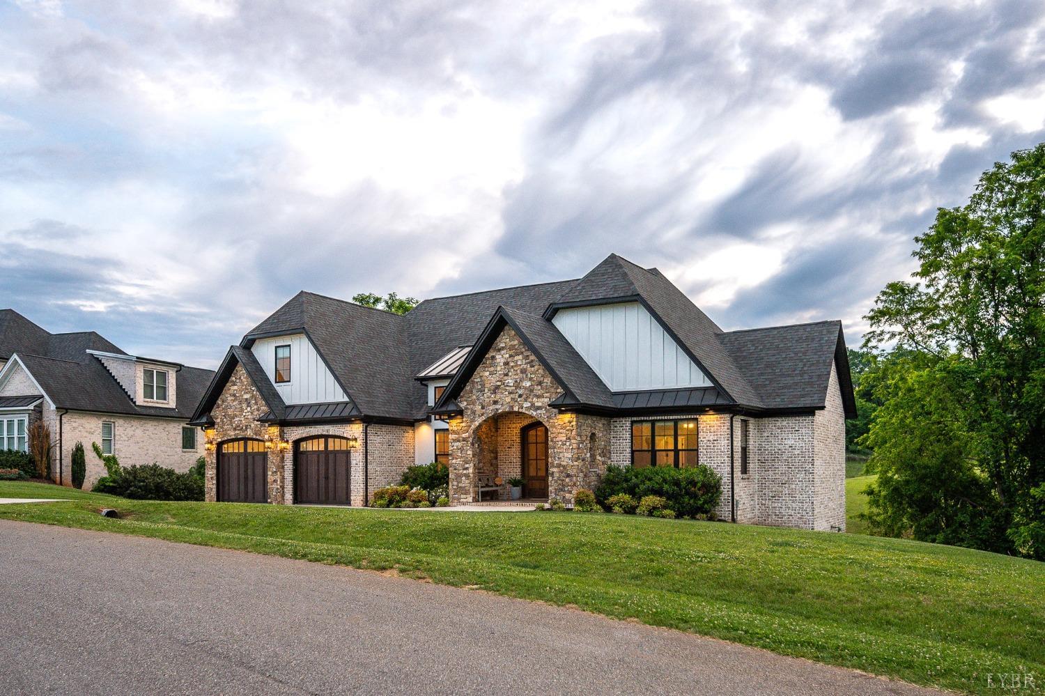 1836 Lake Manor Drive