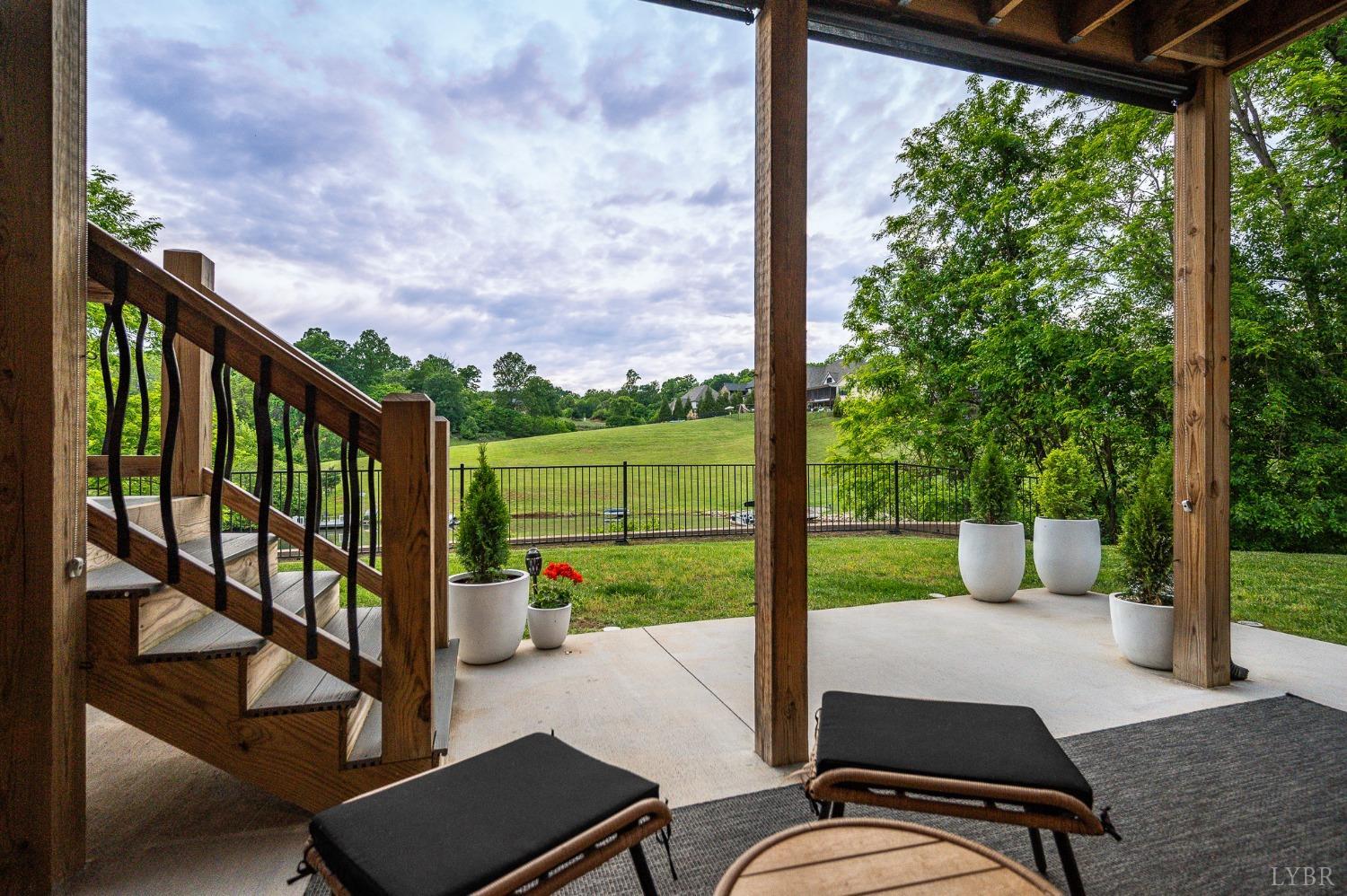 1836 Lake Manor Drive