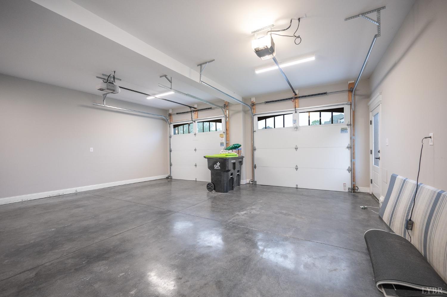 1836 Lake Manor Drive