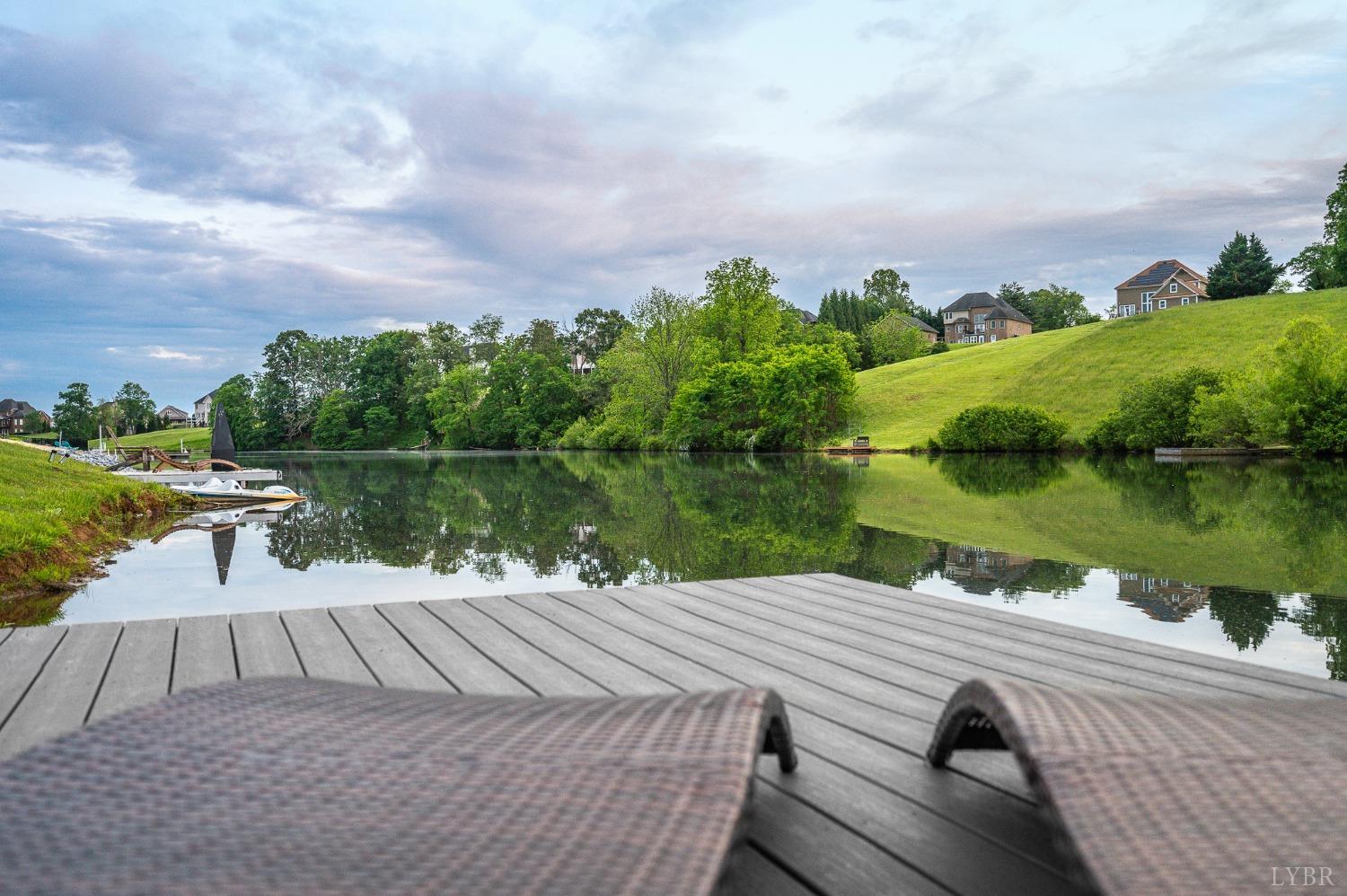 1836 Lake Manor Drive