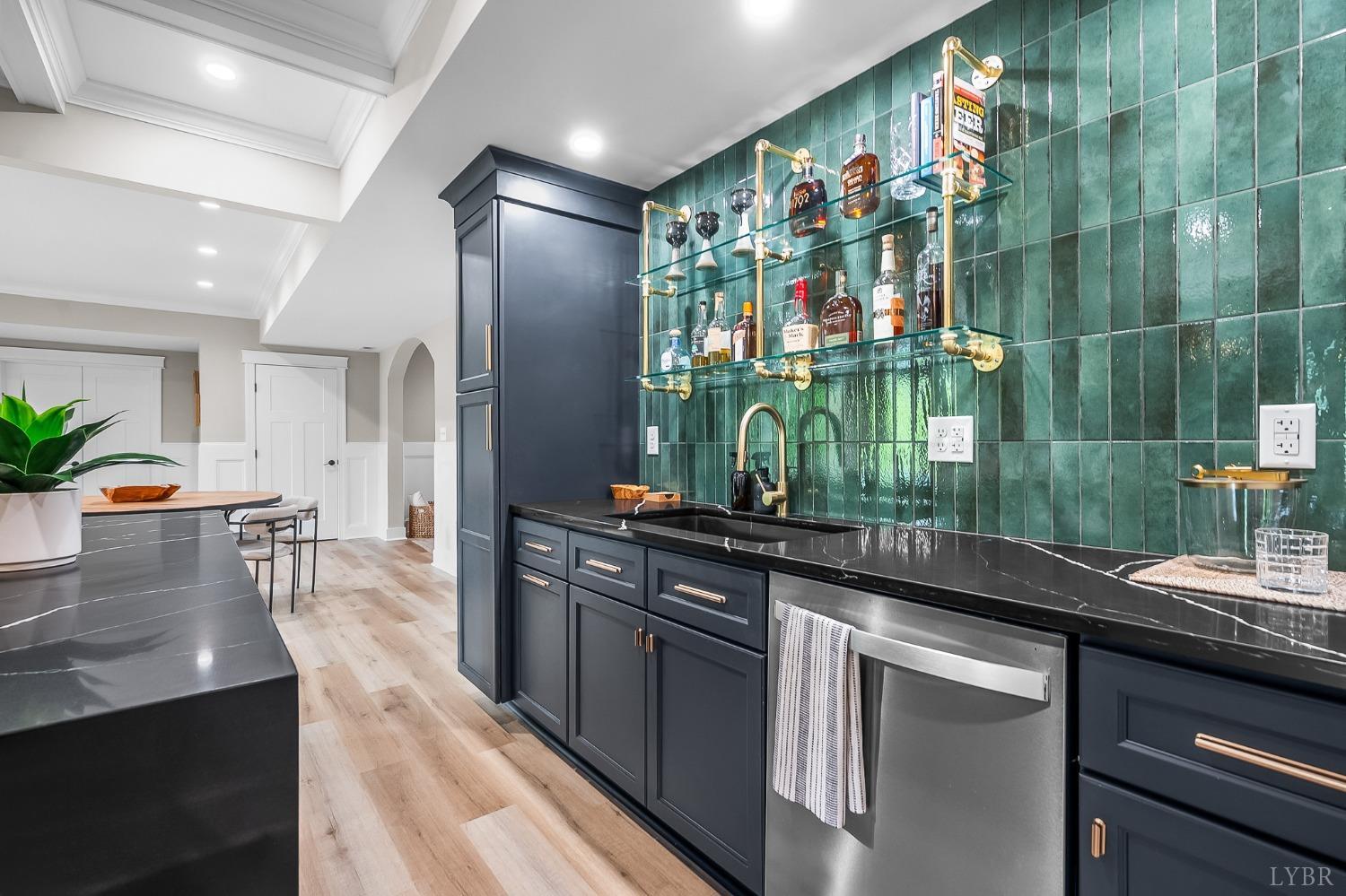 1836 Lake Manor Drive