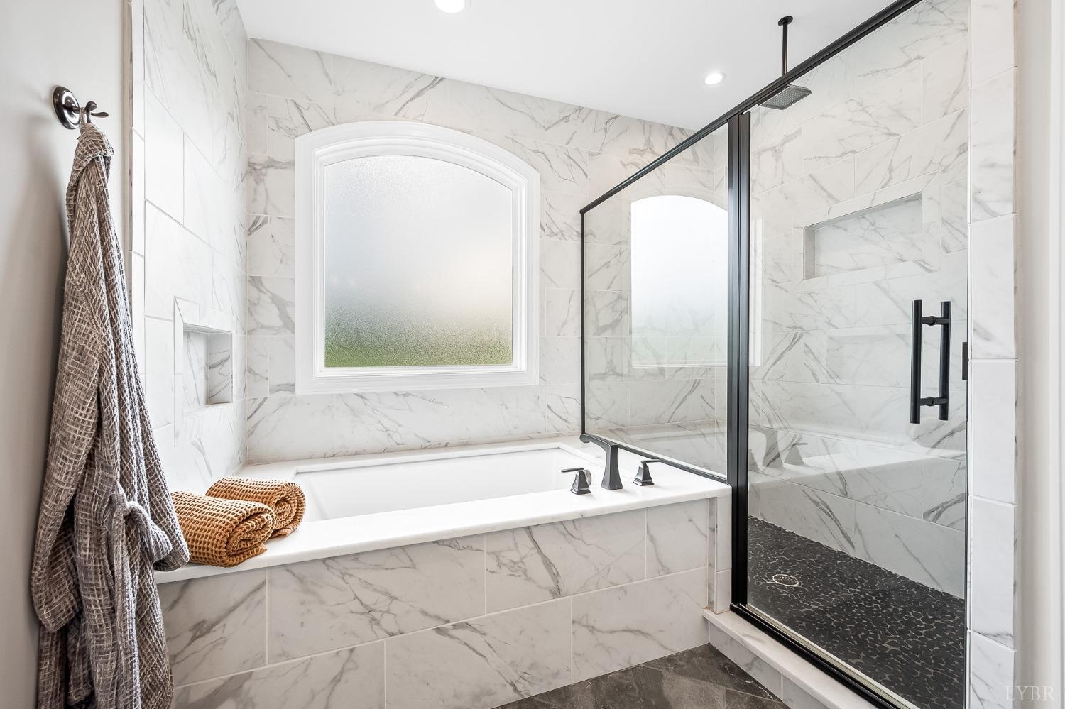 1836 Lake Manor Drive