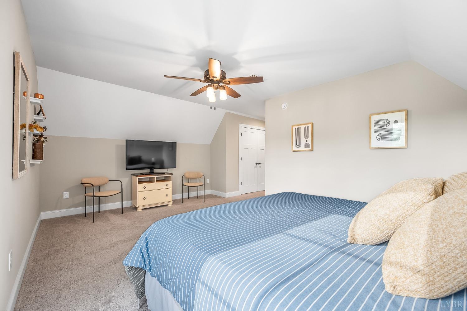 1836 Lake Manor Drive