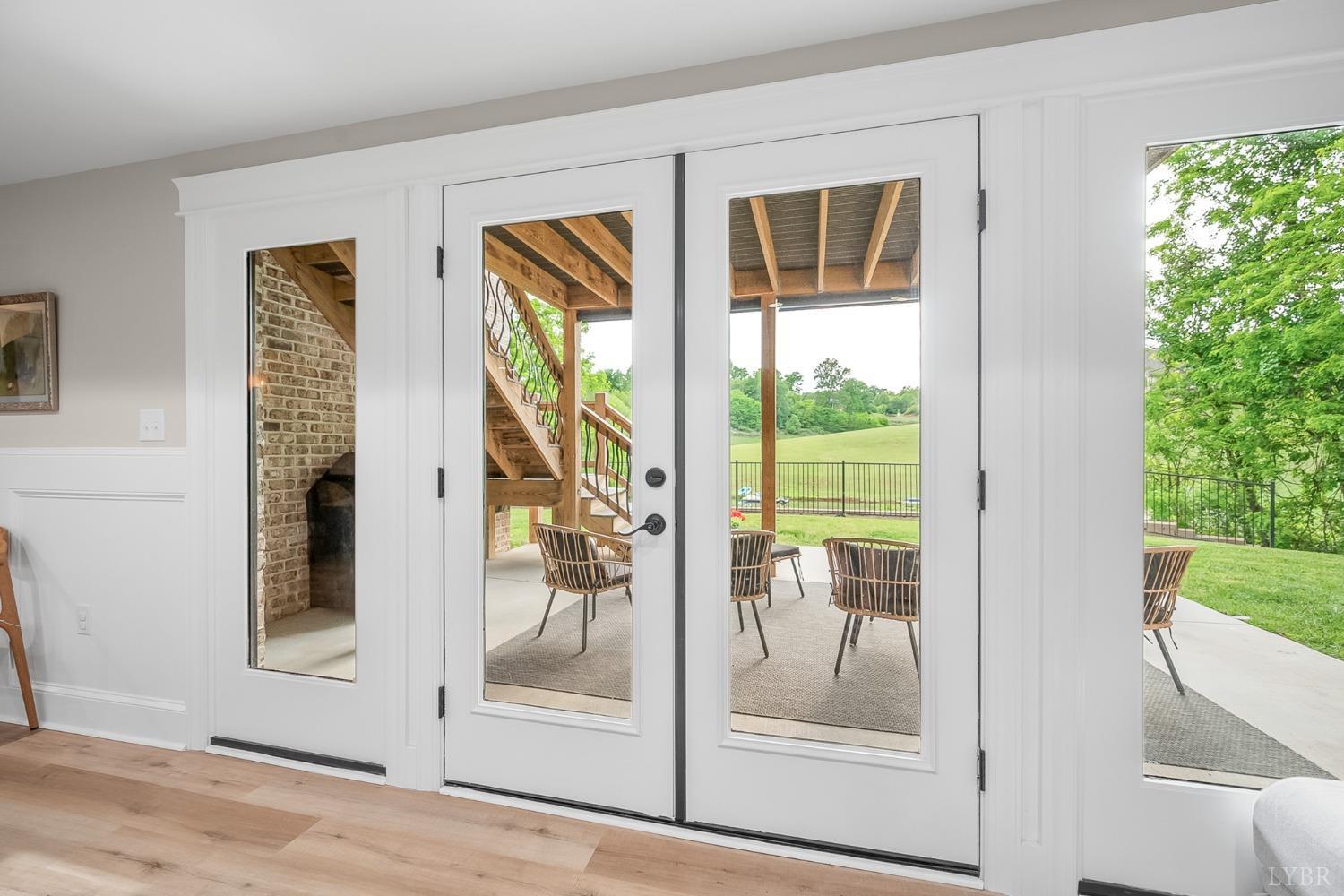 1836 Lake Manor Drive