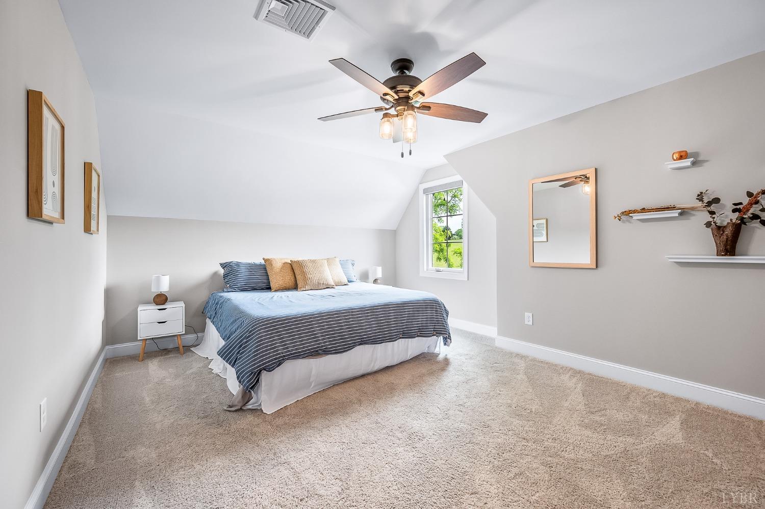 1836 Lake Manor Drive