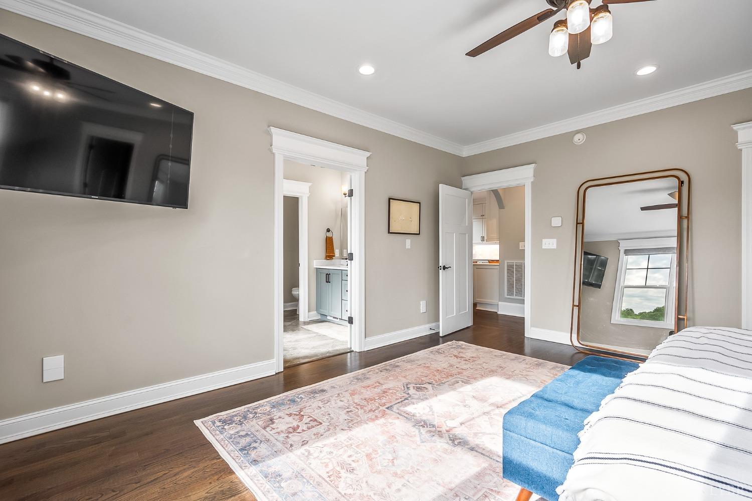 1836 Lake Manor Drive