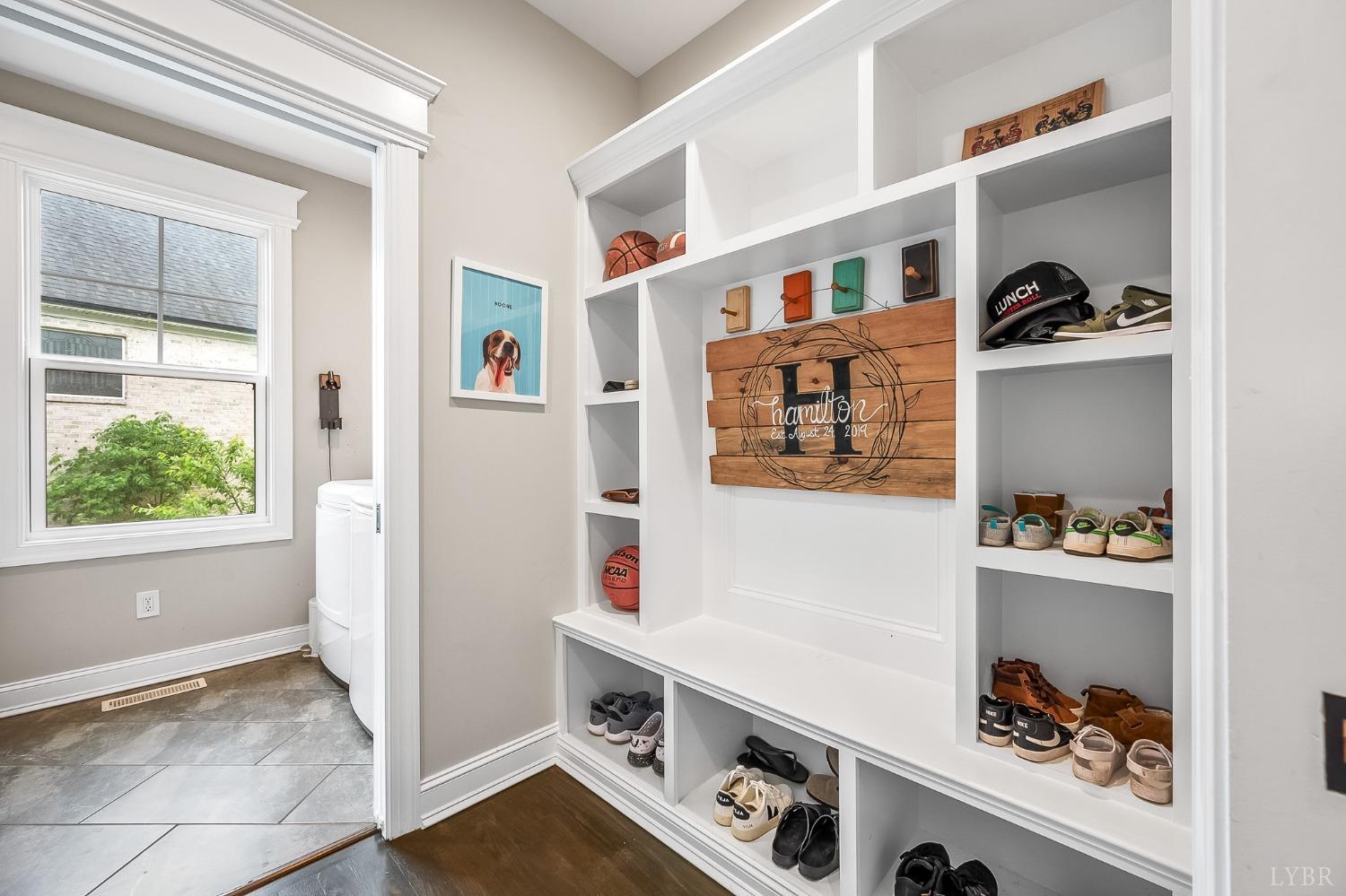 1836 Lake Manor Drive