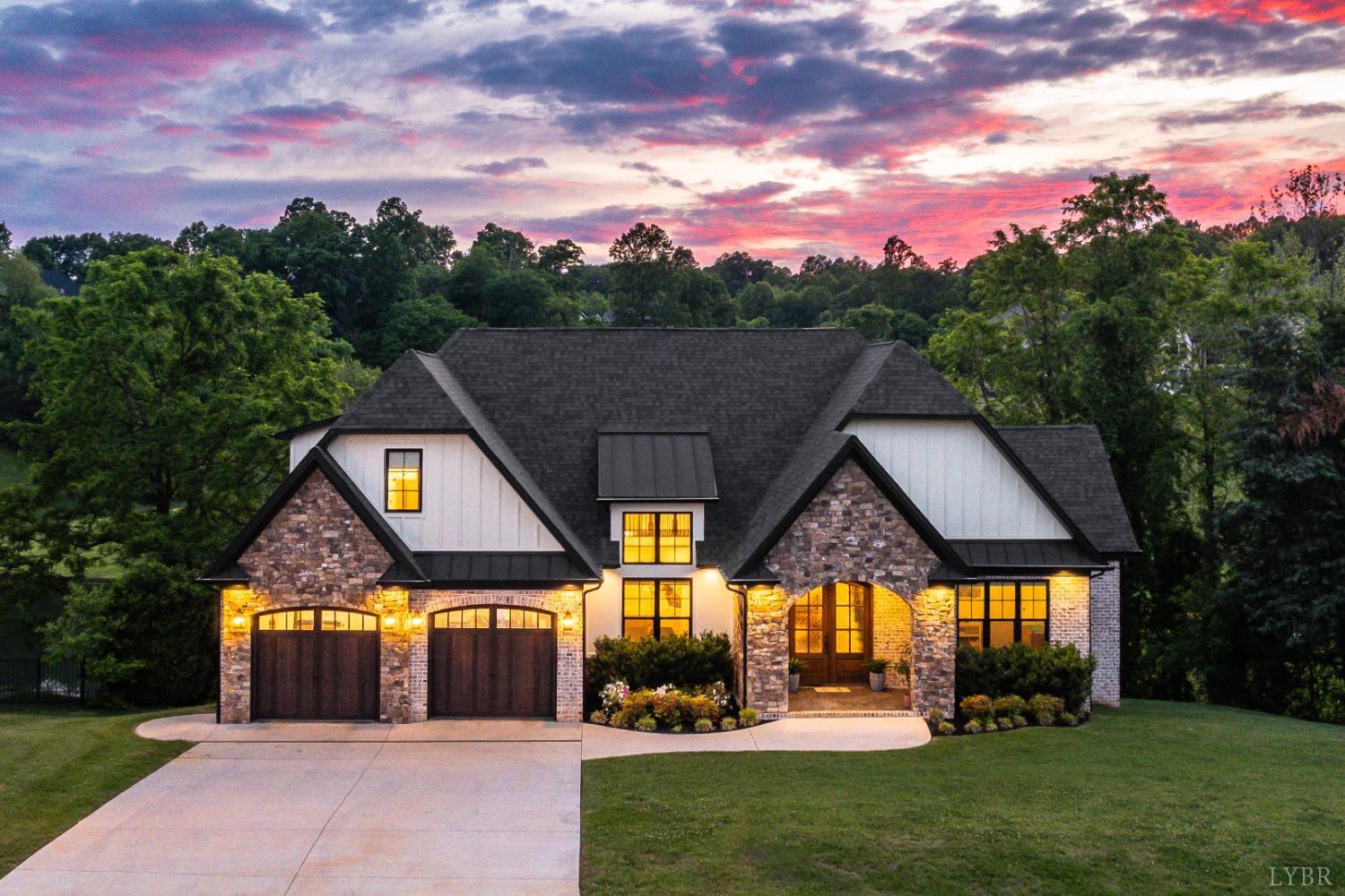 1836 Lake Manor Drive