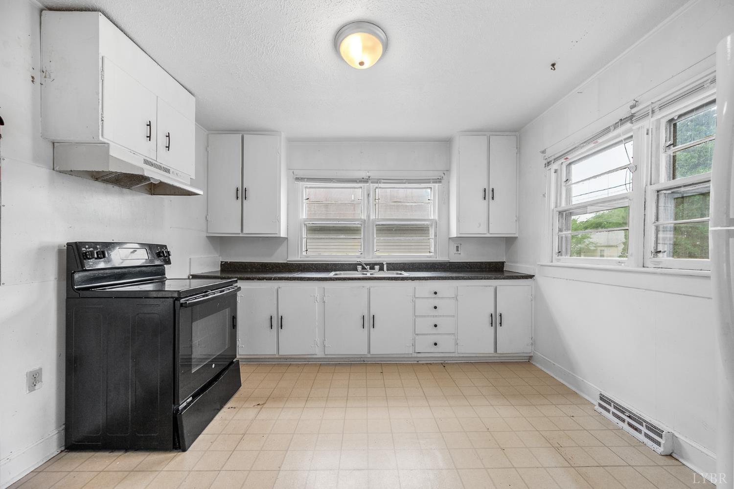 3243 Maryland Avenue