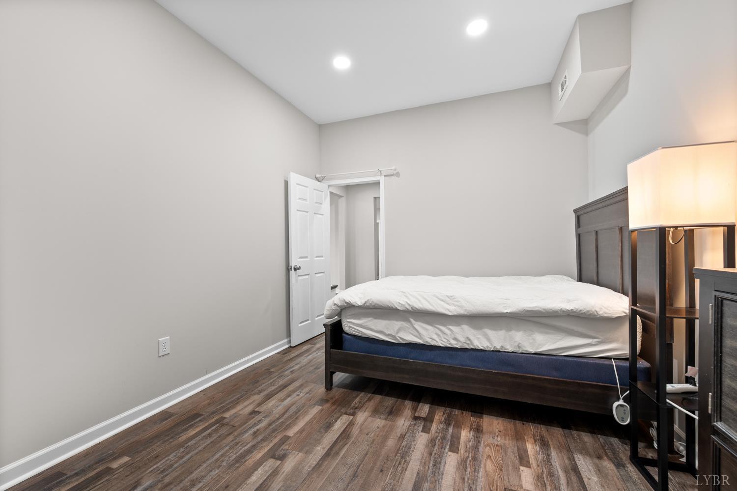 1698 Lake Manor Drive