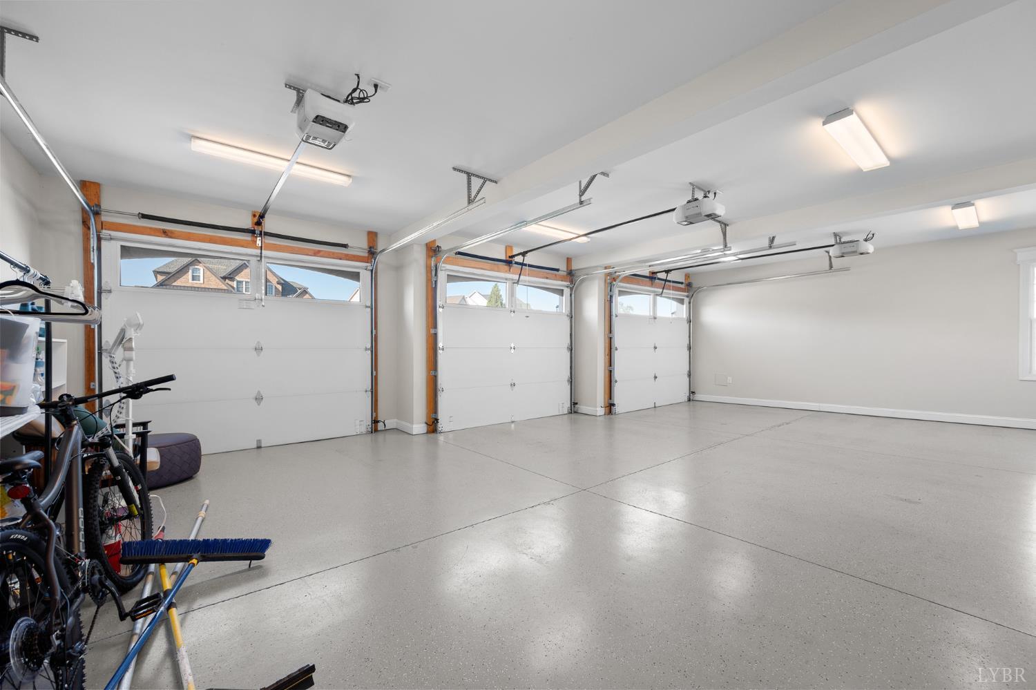 1698 Lake Manor Drive